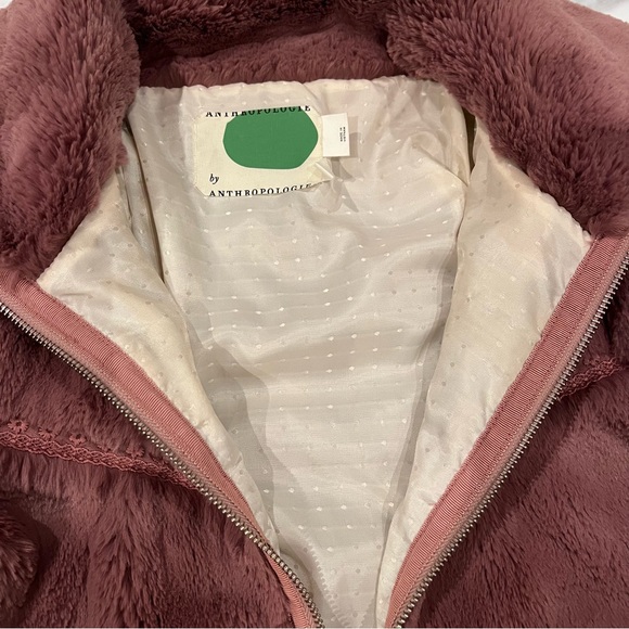 Super cozy faux fur jacket, by Anthropologie. Two side pockets for hands! - Picture 5 of 5